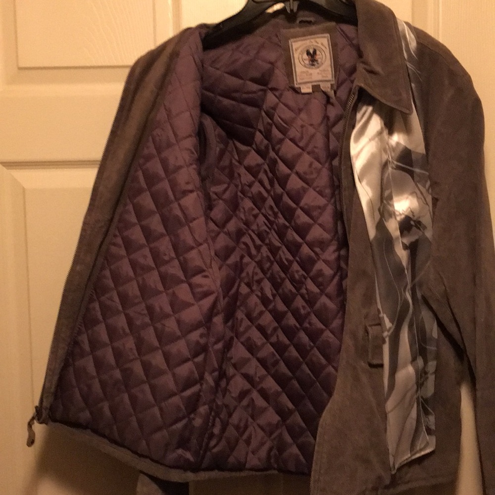 Coat - Picture 2 of 4